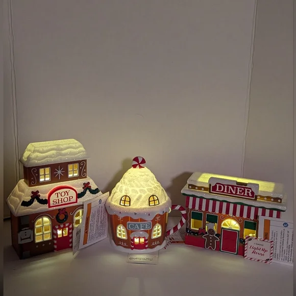 Target Bullseye Playground Christmas Village 3pc Cafe Toy Diner Gingerbread - Picture 1 of 13